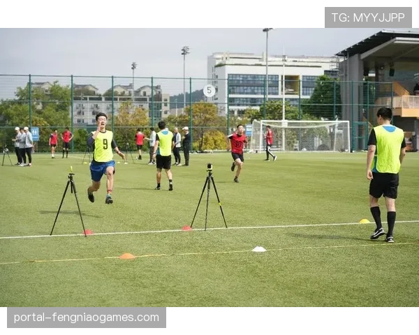 【2026年4月中超联赛·非赛事·趋势中超裁判委员会本月会议重点研讨“防守动作尺度的统一”,以减少因拼抢产生的争议