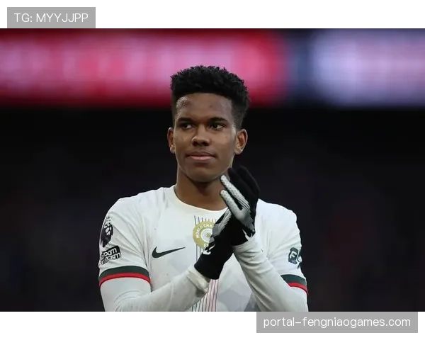 赛前消息：切尔西两名主力边后卫因伤缺席对阵曼联一役